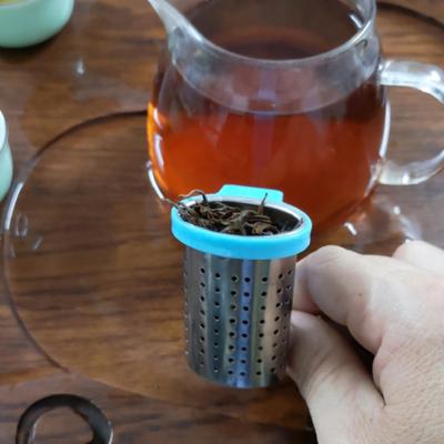 Teefilter Mehrzweck für die Küche Praktisches Sieb für lose Teeblätter mit isoliertem Griff Gute einfache Bedienung Praktisch