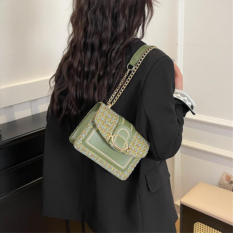 Korean Version Chic Create Patterns Pu Leather Shoulder Crossbody Bag with Gold Chain Strap Perfect for Elevating Everyday Looks