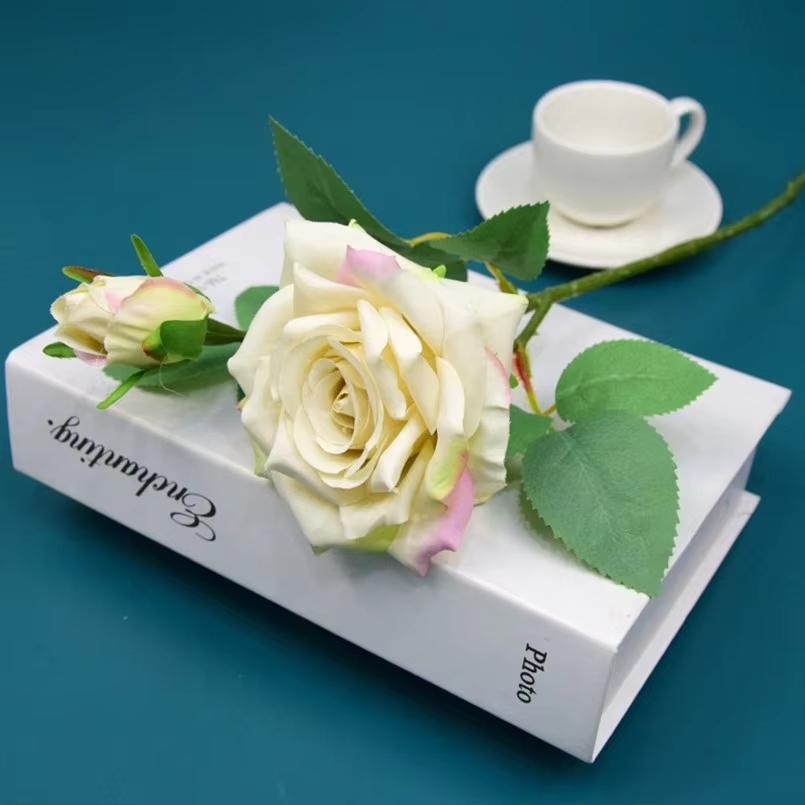 

2/4PCS Artificial Flowers Big Silk Roses NEW Beautiful Bouquets Vase Home Room Valentine s Wedding Retro Fake Plant Gifts Decora 2 pcs
