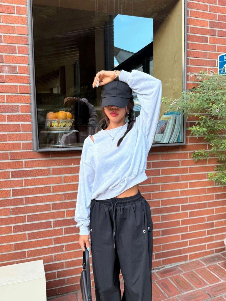 Soft Cut-Out Shoulder Sweatshirt (3 color)