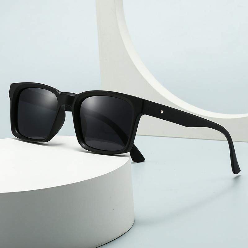 Popular Sunglasses With Rice Nails European And American Street Photography Ins Popular Model Square Sunglasses For Women