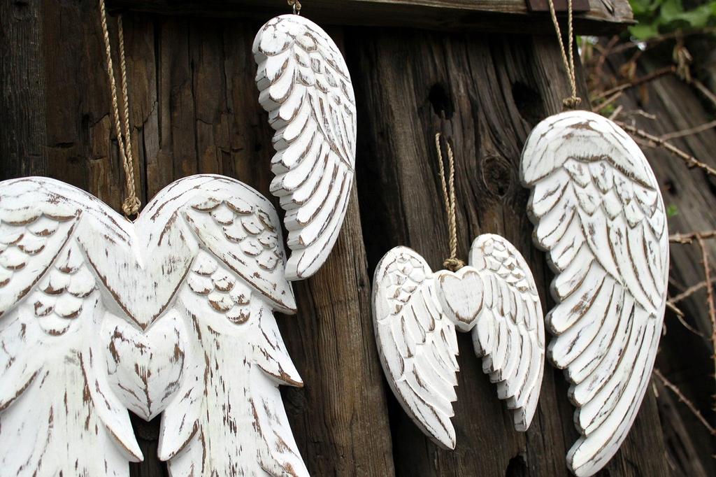 Angel Wing Decor Handcrafted 18 Cm