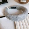 Fascia colorata con diamanti scintillanti: Accessorio di moda alla moda
