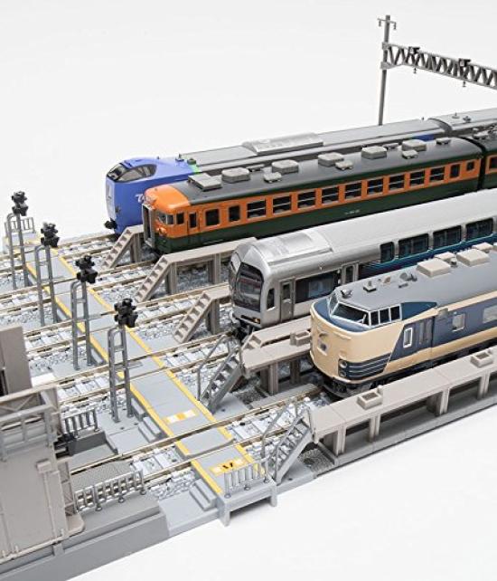 TOMYTEC TOMIX N Gauge Train Depot Rail Extension 91017 Railway Model Supplies Silver
