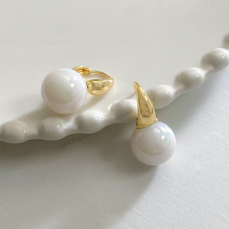 Eco-Friendly French Luxury Mermaid Shell Pearl Hoop Earrings - Elegant, Versatile Fashion for Daily Wear