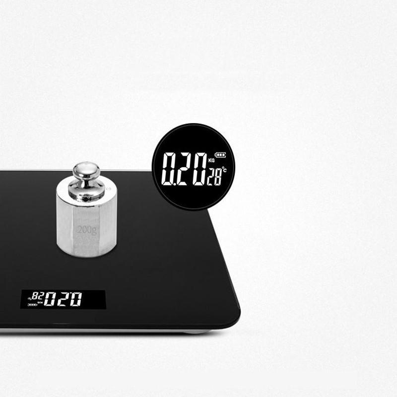 Husholdningsgulv kroppsvekt Svart batteridrevet herdet glass LCD-skjerm Digital veiing Baderoms treningsvekt 180 kg 26 cm