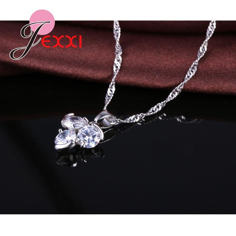 Fashion Women Jewelry Sets 925 Sterling Silver Color Color Zircon CZ Crystal Clover Shape Necklace Earrings Jewelry Set