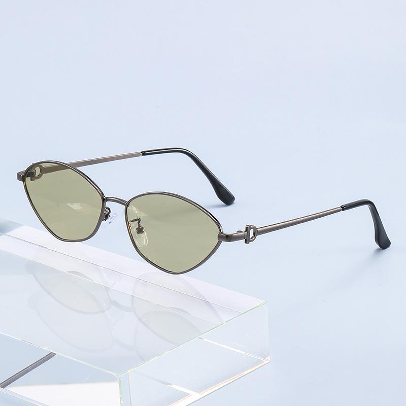 New high-end sunglasses UV-proof metal polygonal sunglasses women's retro fashion show thin sun protection