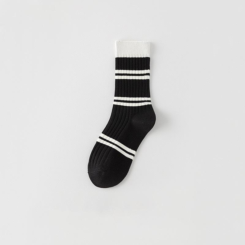 Children's Fall and Winter Style Mid-length Socks, Pile Socks, Black and White Striped Long Socks, Anti-odor and Sweat-absorbing Socks