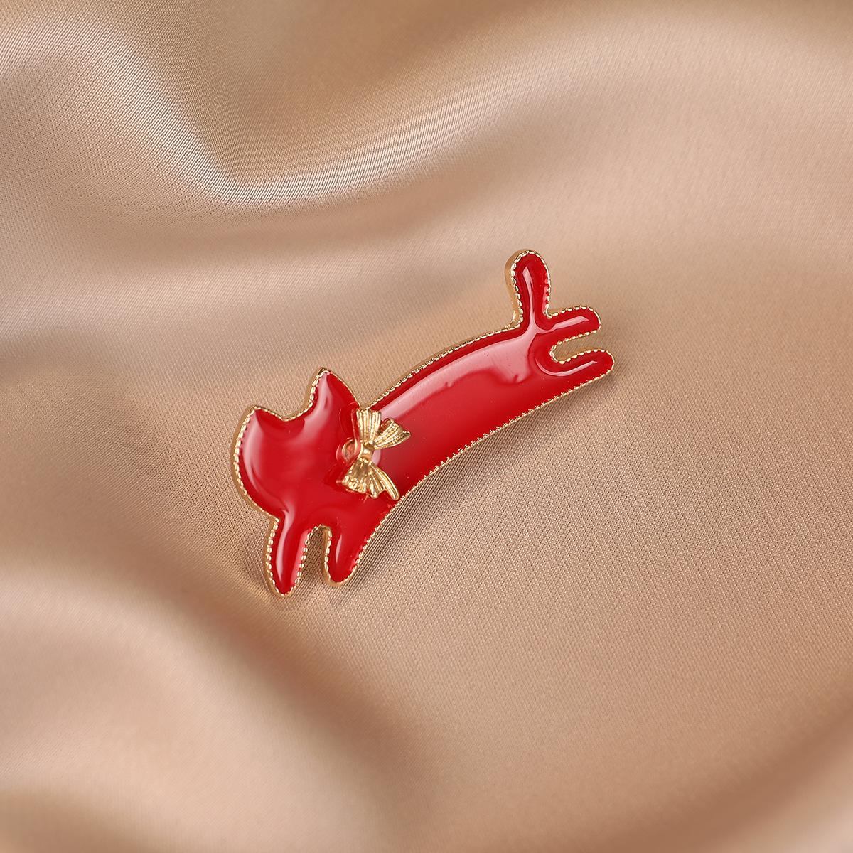 Red cartoon cute cat butterfly brooch light luxury exquisite high-end pin corsage girl