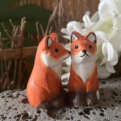 Wooden Fox Figurine Hand Carved Fox Sculpture Small Forest Animal Desktop Ornament for Home Office Table Shelf Decor