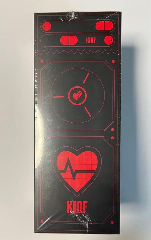 [USED] Genuine KISS OF LIFE penlight. Express shipping available.