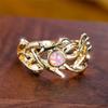 Süßer Damen Weißer Feueropal Stein Blattring Vintage Goldfarbe Hochzeits Schmuck Für Frauen