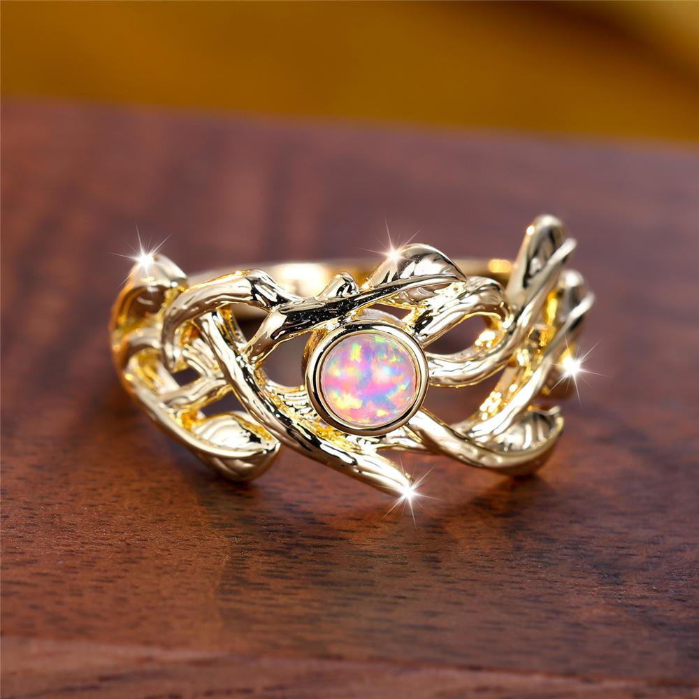 Süßer Damen Weißer Feueropal Stein Blattring Vintage Goldfarbe Hochzeits Schmuck Für Frauen