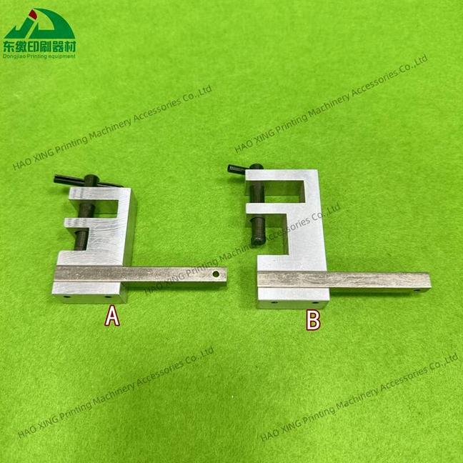 Printing Machinery Spare Parts Brush Holder for Mitsubishi Printing Machinery Parts Paper Wheel Bracket A