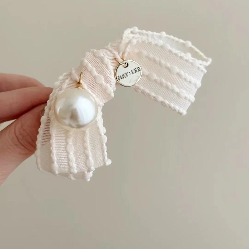 

Жемчужный бант Заколка для волос Девичий темперамент Сладкая заколка Зажим-уточка Заколка для боковых прядей Жемчужная заколка A1