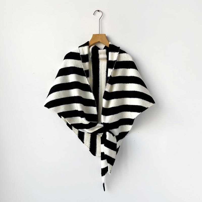 Lazy elegant celebrity shawl knitted triangular scarf women's autumn and winter neck protection warm scarf solid color shawl air-conditioned room