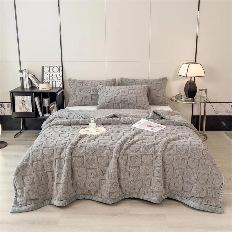 Heart Checkered Blanket Premium Fluffy Plush Blanket for Lover Mom Friends Gifts, Soft Couch Bed Throw Blanket for All Seasons