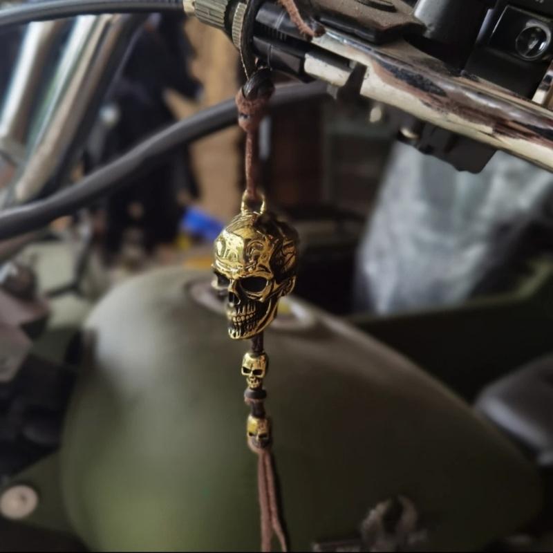 Teschio Fortunato Campanelli da Moto Ciondolo da Appendere per Decorazione Specchietto Retrovisore e Sicurezza Offroad Scaccia Gremlin Porta Fortuna