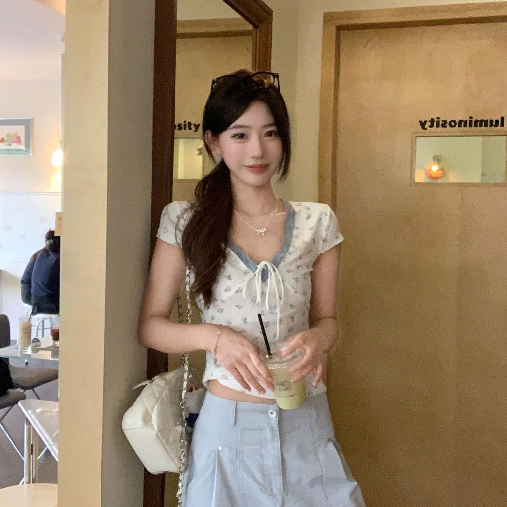 American texture lace strap v-neck short-sleeved t-shirt women's summer floral full print slim-fit design Spice Girl top