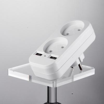 Doppia presa in stile europeo con doppio adattatore per spina di uscita USB 5V 2A