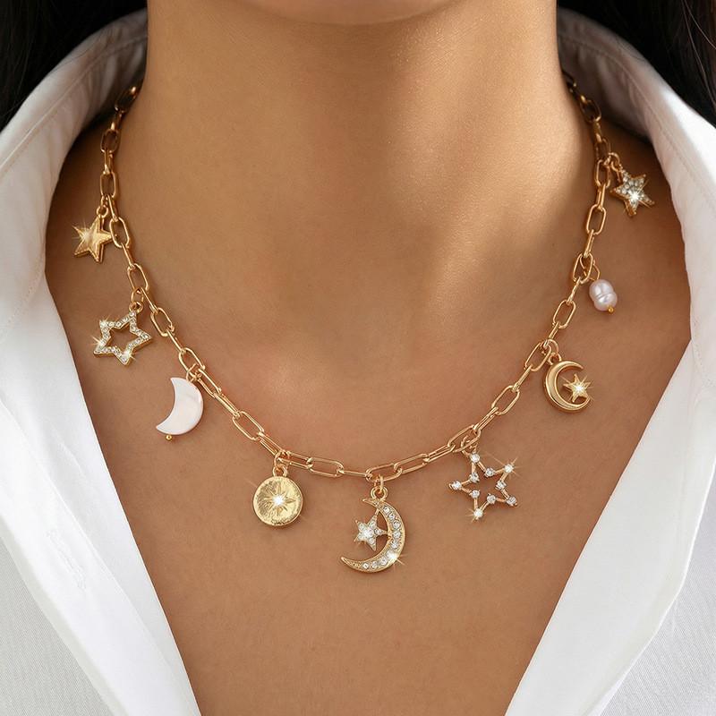 Punk Geometric Moon Pendant Necklace For Women With Zinc Alloy Chain