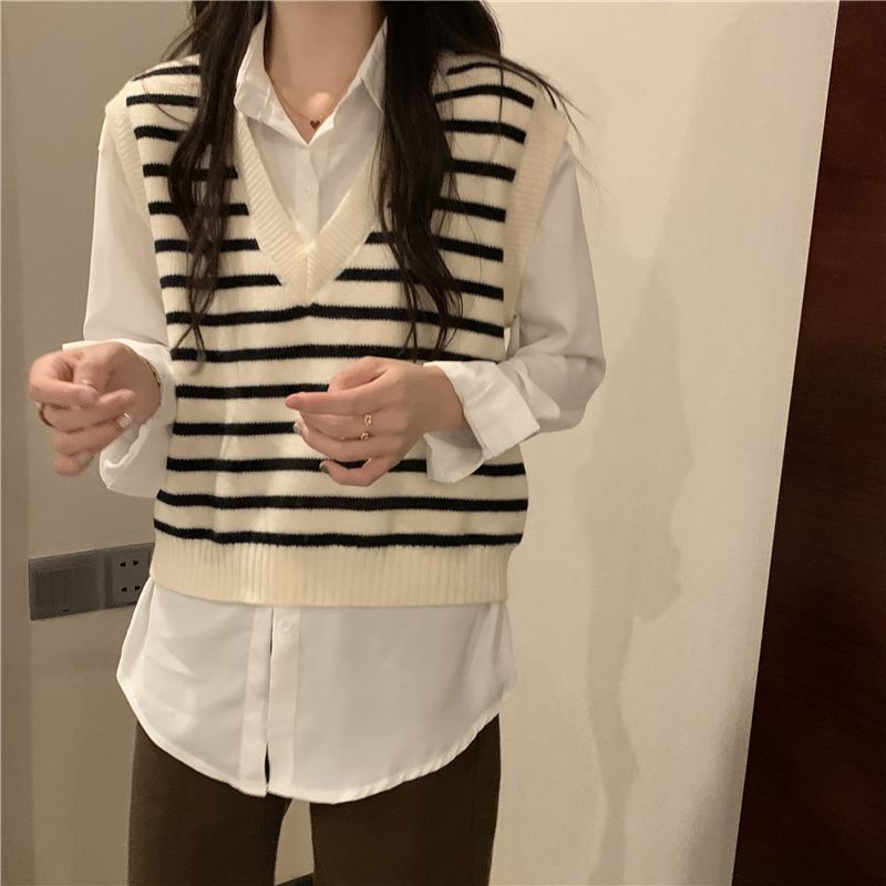 Black and White Striped V-neck Camisole with Folded Vest Vest Knit Sweater Women Autumn 2023 Loose Top Short Vest Sweater Female
