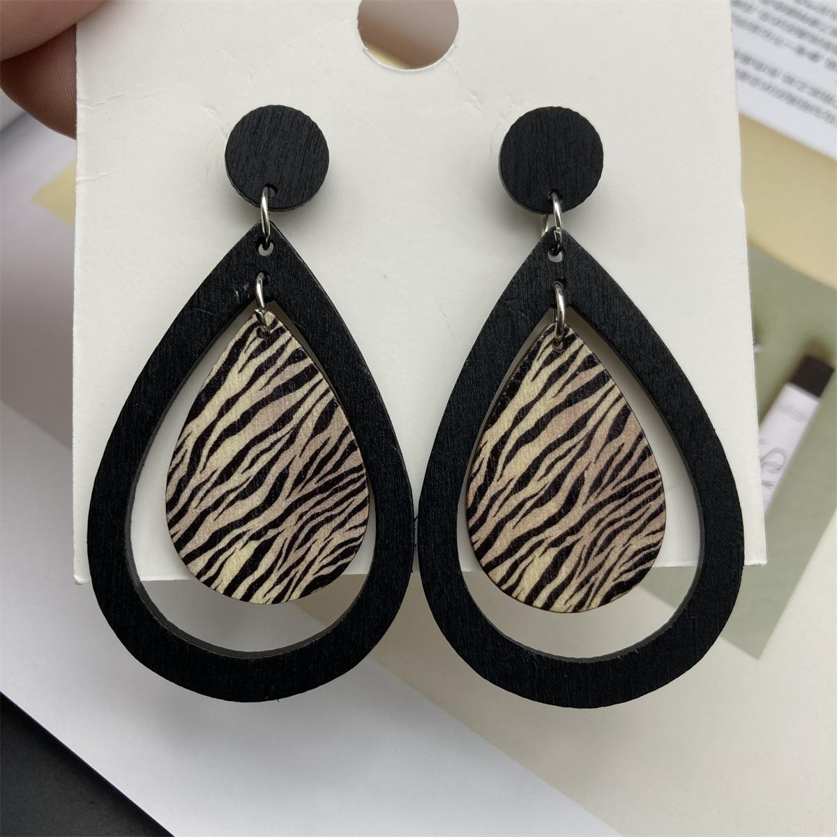 

Bohemian Ethnic Big Colorful Painted Wooden Earrings for Women Creative Design Geometric Statement Dangle Earring Female Jewelry