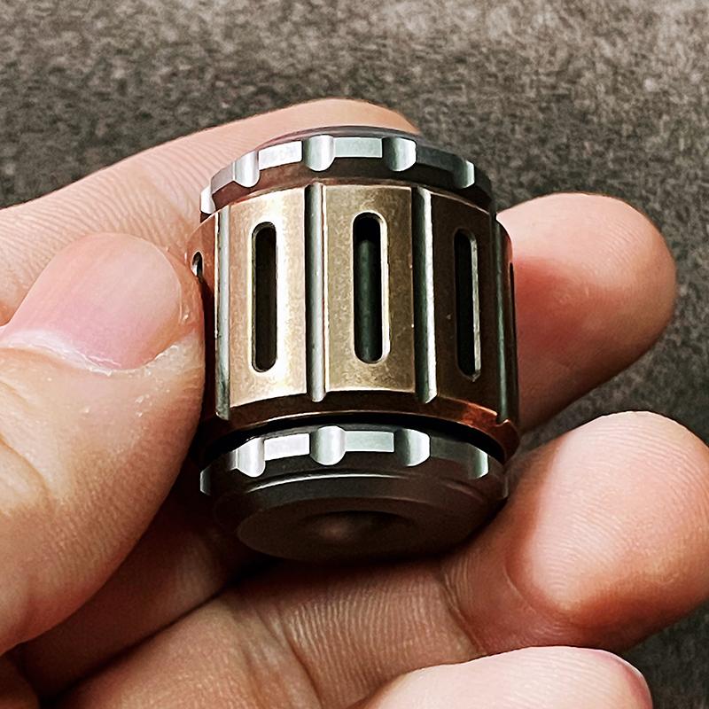 B.M War Hammer EDC Knife Pendant Fingertip Gyro Pendant Adult Fidget Toy Paracord Rope Decompression Toys Edc Titanium Accessory