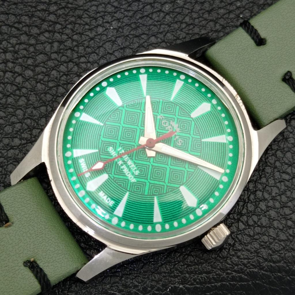 VINTAGE HAND-WINDING SWISS MENS REFURBISHED GREEN COLOR DIAL WATCH a500036-2