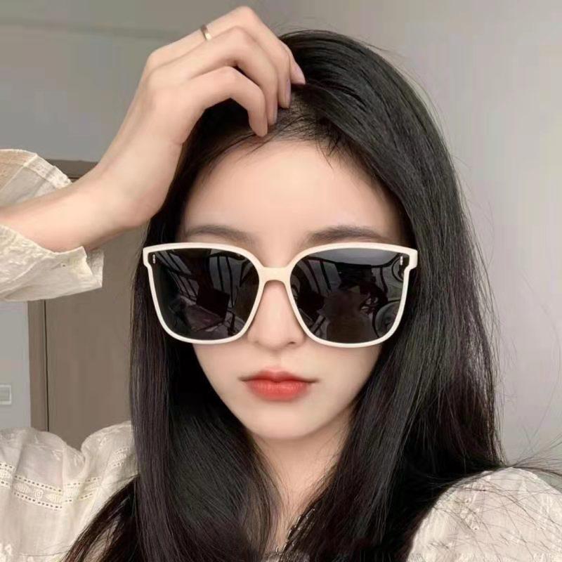 Korean Fashion Black Square Frame UV400 Sunglasses Unisex Trendy Street Style