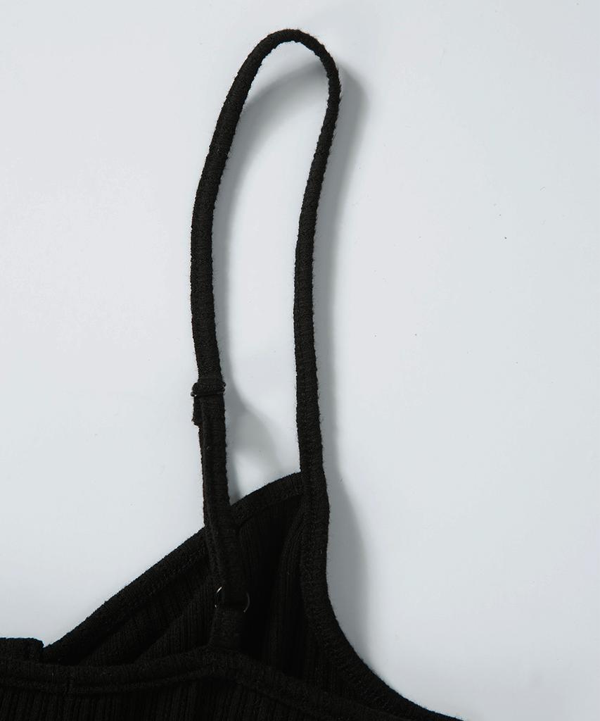 Aejeuon Petal Sleeveless / Black