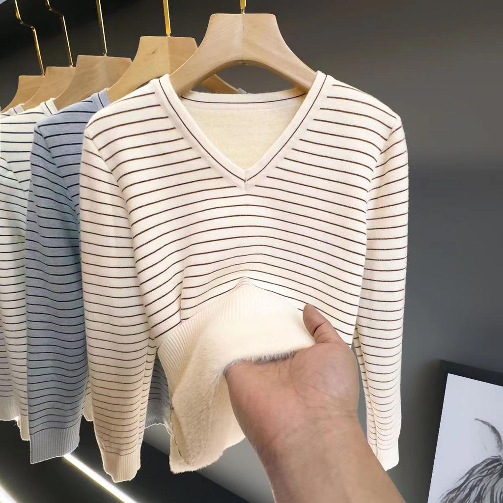 Fleece and Thickened Sweater Women's One-piece Fleece Top Women's Autumn and Winter V-neck Pullover Striped Long-sleeved Slim and Warm Knitted Sweater