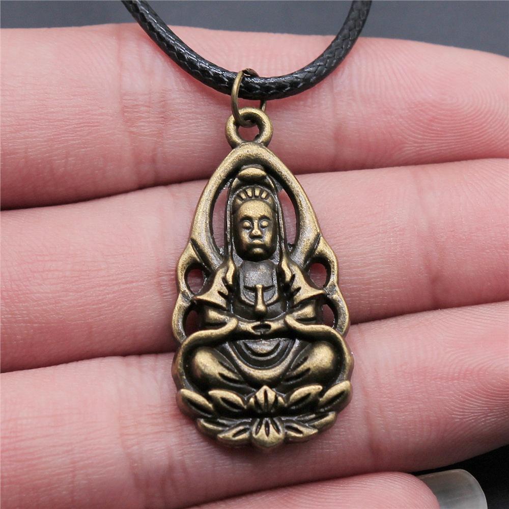 17 stilar Buddha-staty Hänge Halsband Svart Läderkedja Halsband Fabrikspris Handgjorda Smycken
