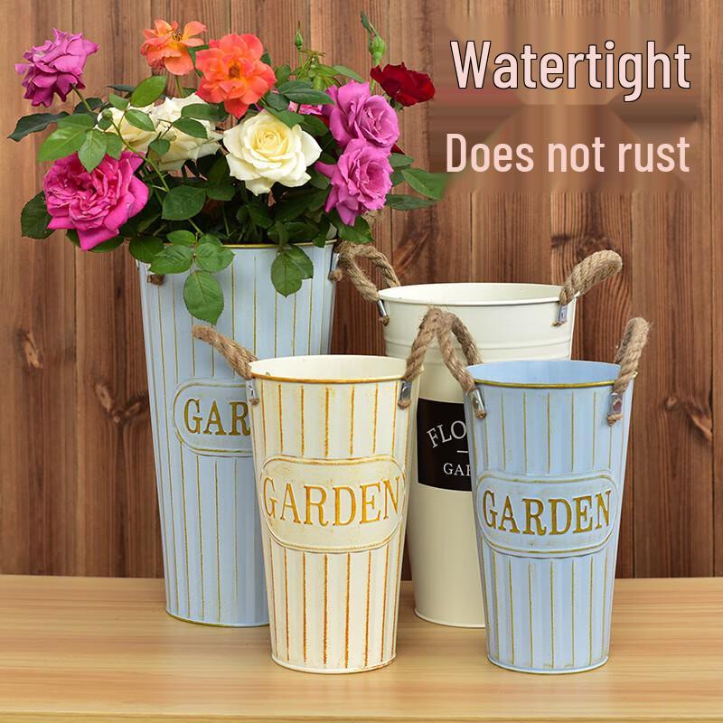 Retro Iron Flower Awakening Bucket Vase