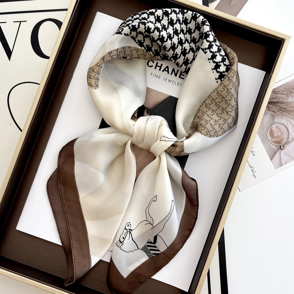 New Literary Fashionable Bandana Imitation Silk 70*70Cm Temperament Square Scarves Women SpringSummer Soft Satin Scarf