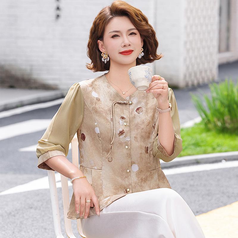 

Middle-Aged Women s Plus Size Summer Top, Age-Reducing, Three-Quarter Sleeve, Chinese Style 5XL (145-160 lbs) зелёный