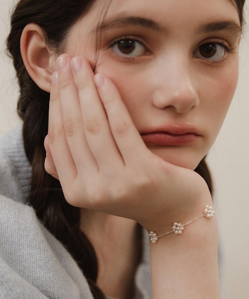 Tatiana Pearl Flower Bracelet Br2190