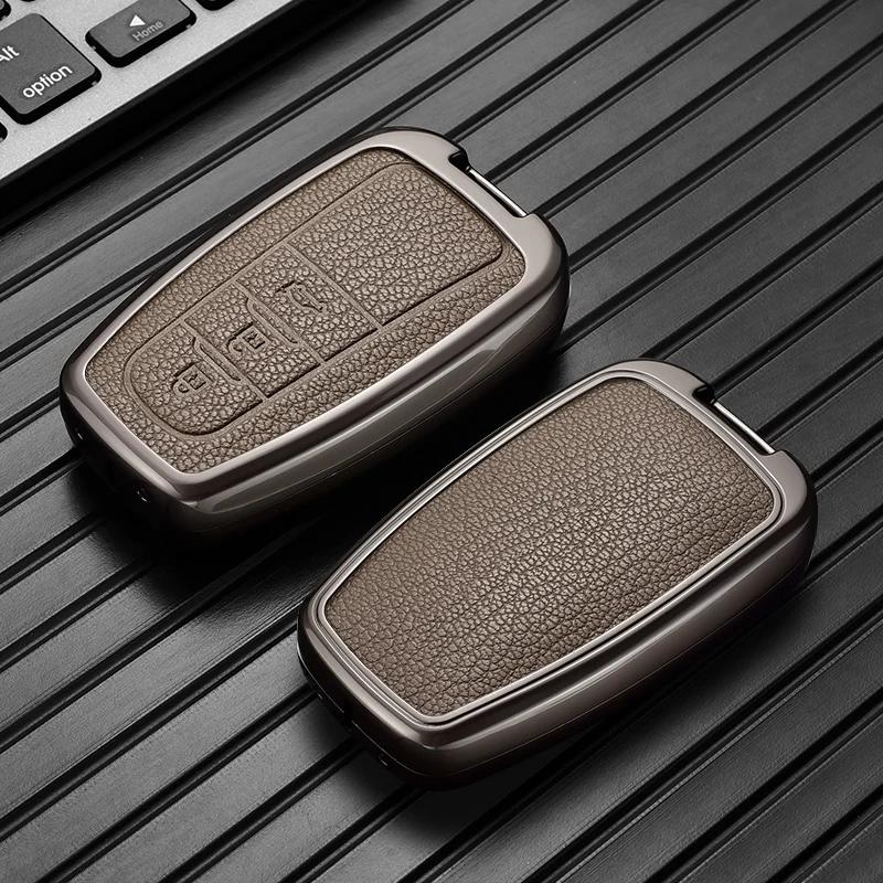 

Leather Car Key Cover Case Shell for Toyota Hilux Fortuner Land Cruiser Camry Coralla Crown RAV4 Highland Keychain Accessories