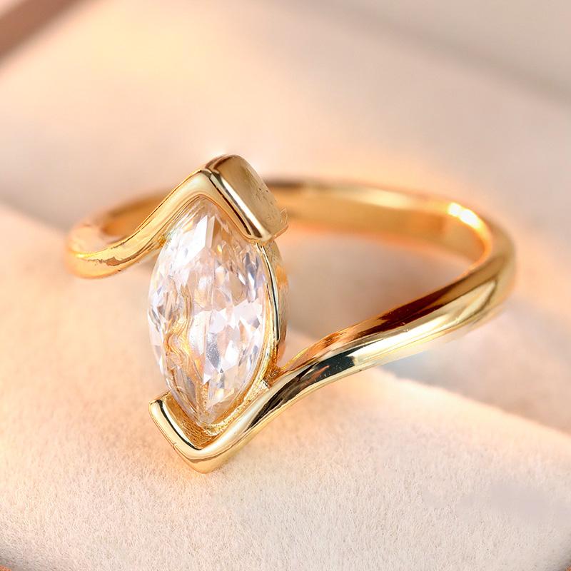 Classic Inlaid White CZ Women's Ring Trendy Gold Color Geometry Daily Wear Party Jewelry Anniversary Gift