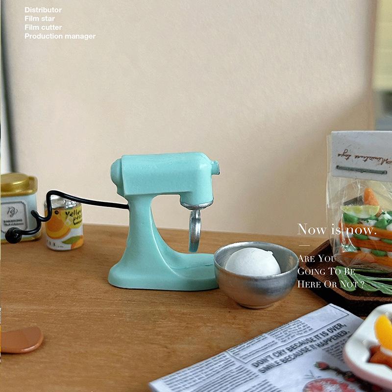 1:12 Miniature Kitchen Scene Toy with Blender - Dollhouse Accessory