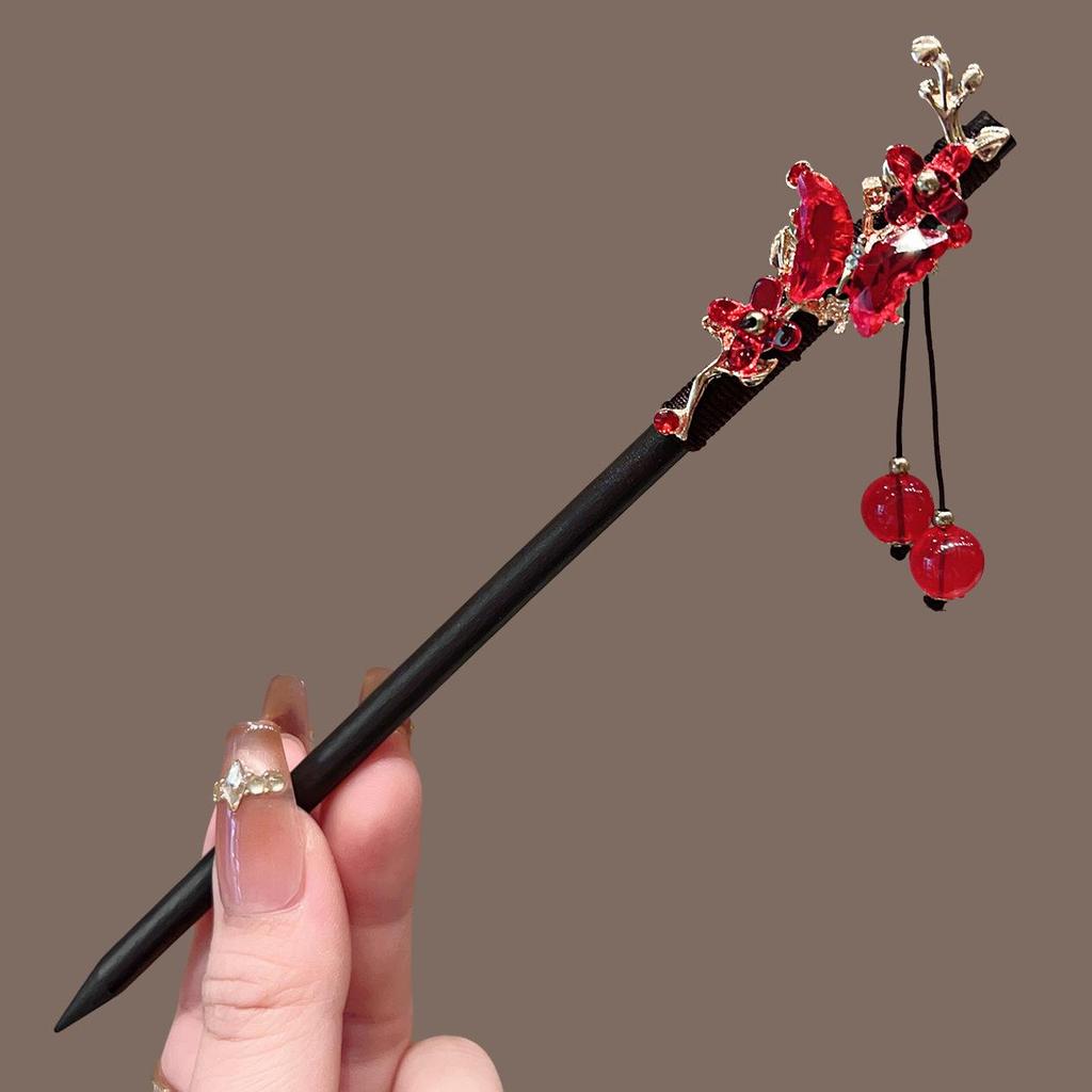 Elegant Red Rose Tassel Hairpin - U-shaped Hair Accessory for Women, Perfect for Updos and Traditional Attire.