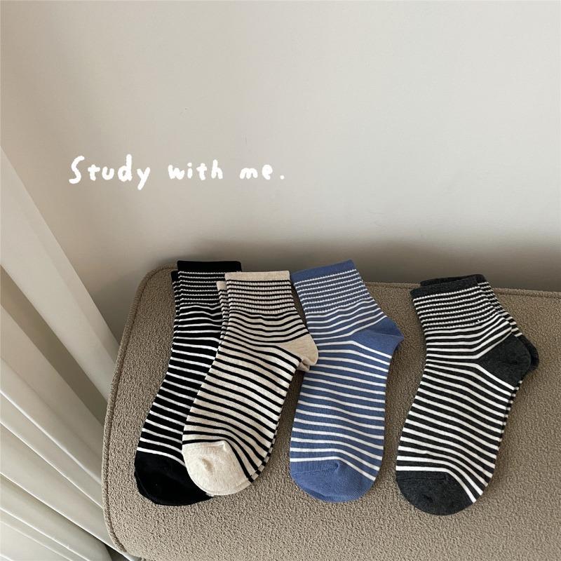 Ladies Spring New Style High Elastic Stripe In The Tube Stack Socks