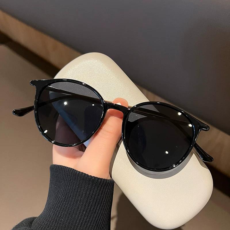 New Personalized Niche Sunglasses Women's Summer Black Frame Black Film Ins Small Face Internet Celebrity Small Frame Sunglasses UV Protection