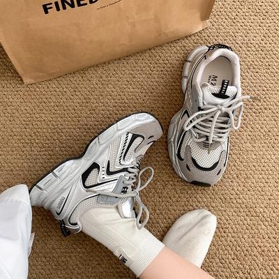Retro París mostrar pies plataforma pequeña zapatos de papá para mujer 2025 nuevo primavera y otoño ligero aumento de altura zapatos deportivos versátiles