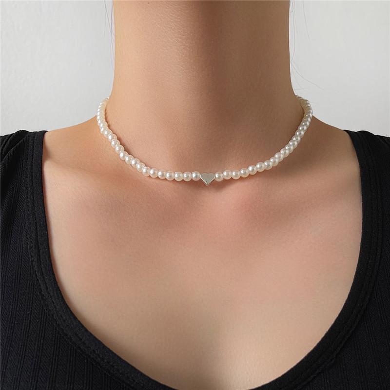 Imitation Pearl Trendy Love Heart Choker Necklace Female Personality Party Fashion Clavicle Collier Colar Perlas Collar Gift