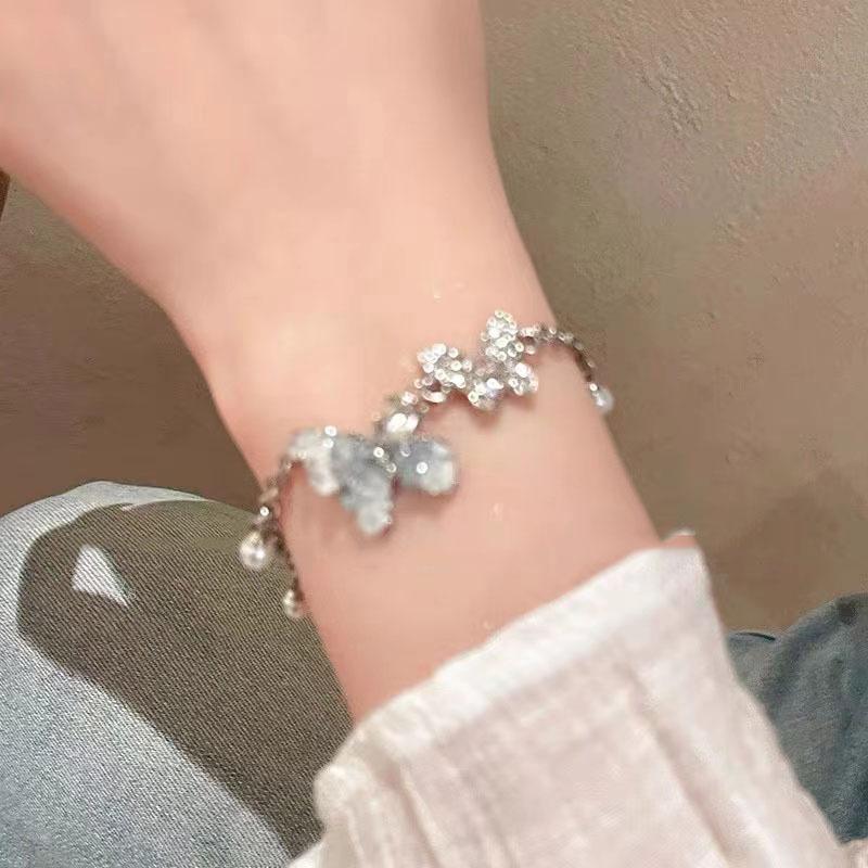 Exquisite Blue Ice Butterfly Pearl Bracelet Refined Trendy Womens Jewelry Hand