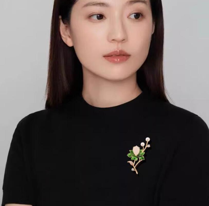 Lotus Flowers Brooches Micro-inlaid Zircon Imitation Pearl Corsage Suit Coat Pin Banquet Accessories