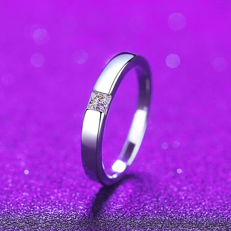 Xiaohongshu Simple Princess Cut Moissanite Sterling Silver Ring - Elegant Gift for Her
