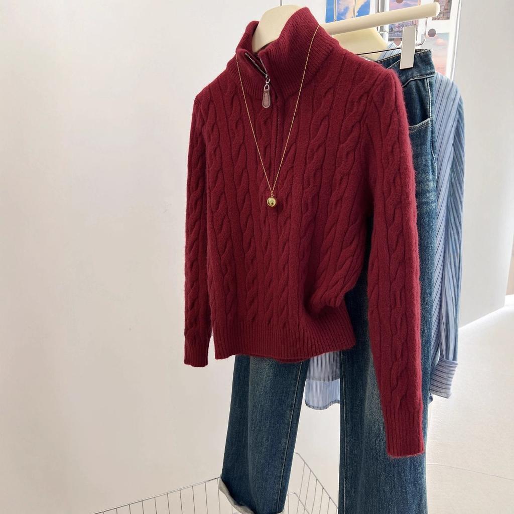 Retro stand-up collar half-zipper twist sweater for women's autumn and winter fashion high-end sense soft waxy outer knitted top for women